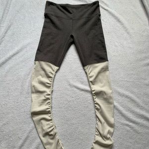 ALO leggings